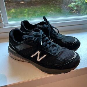 New Balance W990